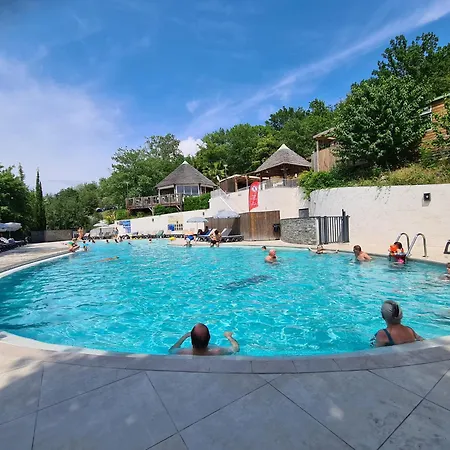 Mobil-home Climatise Avec Piscine Chauffee A 10 Min De