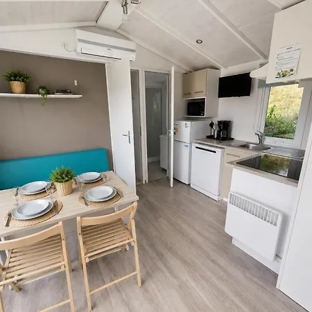 Mobil-home Climatise Avec Piscine Chauffee A 10 Min De *
