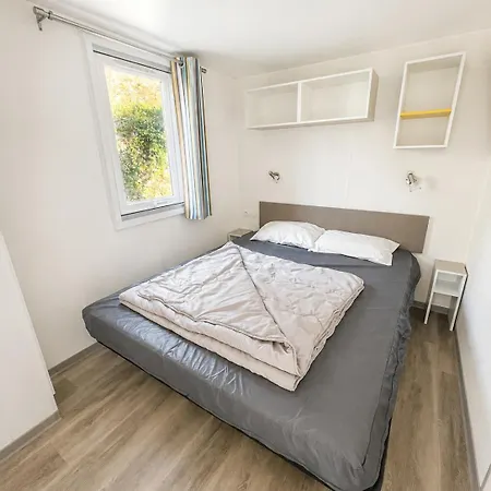 Mobil-home Climatise Avec Piscine Chauffee A 10 Min De Cagnes-sur-Mer