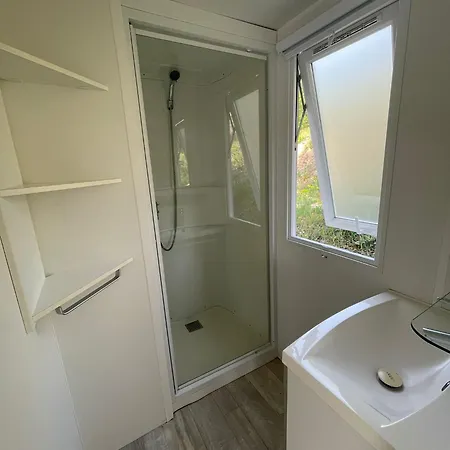 Mobil-home Climatise Avec Piscine Chauffee A 10 Min De Kemping Cagnes-sur-Mer