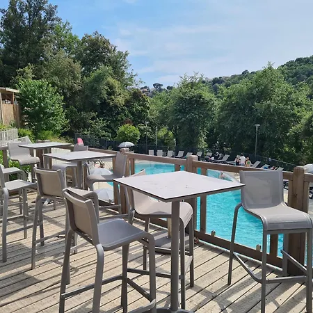 Mobil-home Climatise Avec Piscine Chauffee A 10 Min De Kemp *